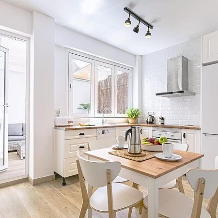 Precioso Apartamento Con Patio มาลากา ภายนอก รูปภาพ